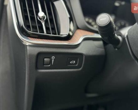 Серый Вольво С60, объемом двигателя 1.97 л и пробегом 78 тыс. км за 31500 $, фото 36 на Automoto.ua