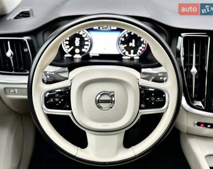 Серый Вольво С60, объемом двигателя 1.97 л и пробегом 72 тыс. км за 32500 $, фото 32 на Automoto.ua