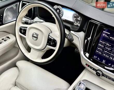 Серый Вольво С60, объемом двигателя 1.97 л и пробегом 72 тыс. км за 32500 $, фото 25 на Automoto.ua