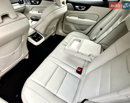 Серый Вольво С60, объемом двигателя 1.97 л и пробегом 72 тыс. км за 32500 $, фото 60 на Automoto.ua