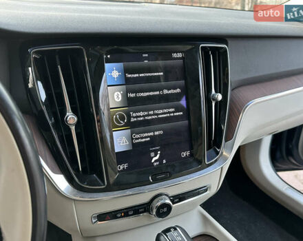 Серый Вольво С60, объемом двигателя 1.97 л и пробегом 106 тыс. км за 23500 $, фото 31 на Automoto.ua