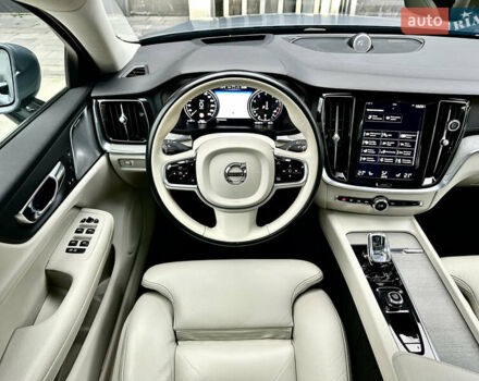 Серый Вольво С60, объемом двигателя 1.97 л и пробегом 72 тыс. км за 32500 $, фото 31 на Automoto.ua