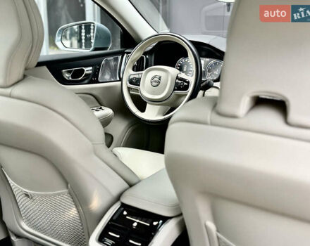 Серый Вольво С60, объемом двигателя 1.97 л и пробегом 72 тыс. км за 32500 $, фото 39 на Automoto.ua