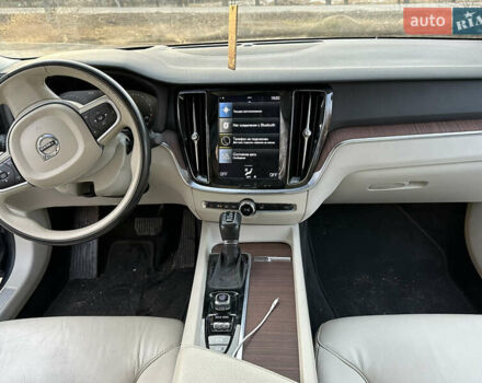 Серый Вольво С60, объемом двигателя 1.97 л и пробегом 106 тыс. км за 23500 $, фото 25 на Automoto.ua