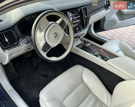 Серый Вольво С60, объемом двигателя 1.97 л и пробегом 106 тыс. км за 23500 $, фото 30 на Automoto.ua