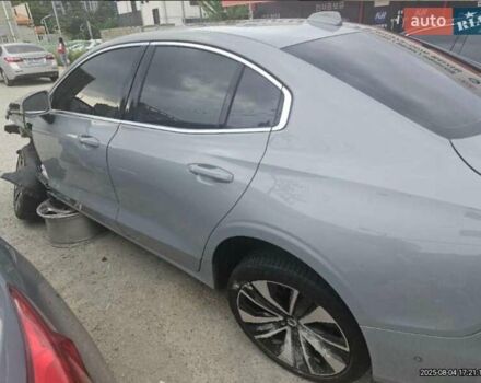 Серый Вольво С60, объемом двигателя 1.97 л и пробегом 9 тыс. км за 13500 $, фото 3 на Automoto.ua