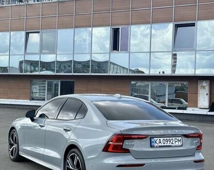 Вольво С60 2023 в Киеве на Automoto.ua Серый Вольво С60, объемом двигателя 1.97 л и пробегом 9 тыс. км за 31500 $, фото 10 на Automoto.ua