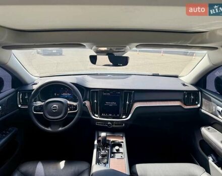 Вольво С60 2023 в Киеве на Automoto.ua Серый Вольво С60, объемом двигателя 1.97 л и пробегом 9 тыс. км за 31500 $, фото 26 на Automoto.ua