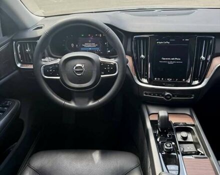 Вольво С60 2023 в Киеве на Automoto.ua Серый Вольво С60, объемом двигателя 1.97 л и пробегом 9 тыс. км за 31500 $, фото 23 на Automoto.ua