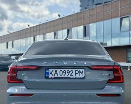 Вольво С60 2023 в Киеве на Automoto.ua Серый Вольво С60, объемом двигателя 1.97 л и пробегом 9 тыс. км за 31500 $, фото 8 на Automoto.ua