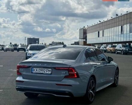 Вольво С60 2023 в Киеве на Automoto.ua Серый Вольво С60, объемом двигателя 1.97 л и пробегом 9 тыс. км за 31500 $, фото 5 на Automoto.ua