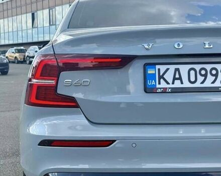 Вольво С60 2023 в Киеве на Automoto.ua Серый Вольво С60, объемом двигателя 1.97 л и пробегом 9 тыс. км за 31500 $, фото 11 на Automoto.ua