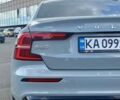 Вольво С60 2023 в Киеве на Automoto.ua Серый Вольво С60, объемом двигателя 1.97 л и пробегом 9 тыс. км за 31500 $, фото 11 на Automoto.ua