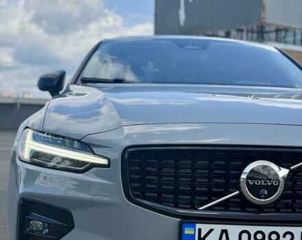 Вольво С60 2023 в Киеве на Automoto.ua Серый Вольво С60, объемом двигателя 1.97 л и пробегом 9 тыс. км за 31500 $, фото 15 на Automoto.ua