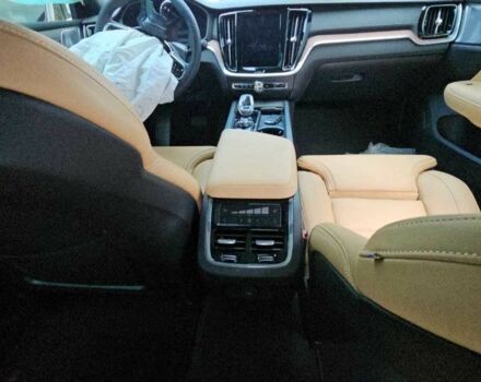 Серый Вольво С60, объемом двигателя 2 л и пробегом 8 тыс. км за 15100 $, фото 18 на Automoto.ua