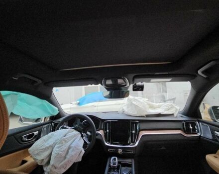 Сірий Вольво С60, об'ємом двигуна 2 л та пробігом 8 тис. км за 15000 $, фото 17 на Automoto.ua