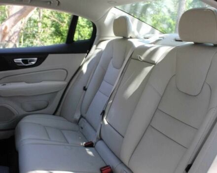 Серый Вольво С60, объемом двигателя 2 л и пробегом 14 тыс. км за 17000 $, фото 13 на Automoto.ua