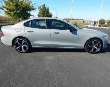 Серый Вольво С60, объемом двигателя 2 л и пробегом 23 тыс. км за 9000 $, фото 4 на Automoto.ua