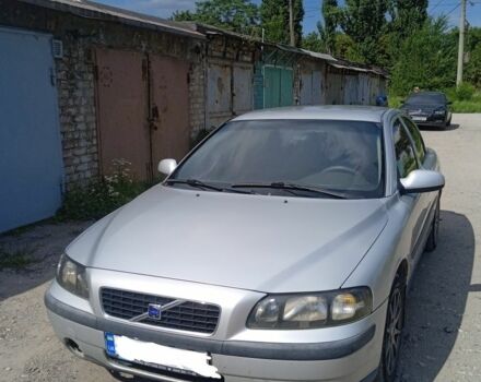 Серый Вольво С60, объемом двигателя 0 л и пробегом 360 тыс. км за 3099 $, фото 1 на Automoto.ua