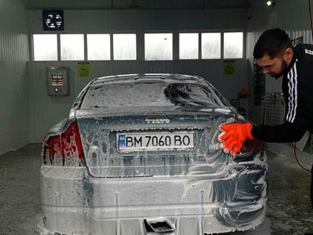 Серый Вольво С60, объемом двигателя 2.3 л и пробегом 0 тыс. км за 3000 $, фото 1 на Automoto.ua