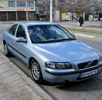 Серый Вольво С60, объемом двигателя 2.44 л и пробегом 360 тыс. км за 5000 $, фото 1 на Automoto.ua