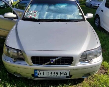 Серый Вольво С60, объемом двигателя 2 л и пробегом 370 тыс. км за 4527 $, фото 1 на Automoto.ua
