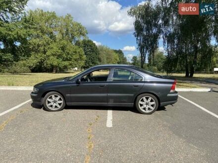 Серый Вольво С60, объемом двигателя 2.4 л и пробегом 291 тыс. км за 4100 $, фото 1 на Automoto.ua