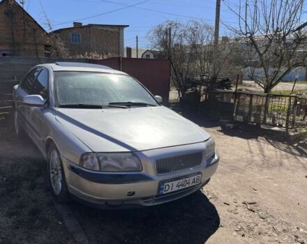 Серый Вольво С60, объемом двигателя 2.4 л и пробегом 320 тыс. км за 2800 $, фото 1 на Automoto.ua