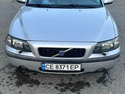 Серый Вольво С60, объемом двигателя 2.4 л и пробегом 373 тыс. км за 3200 $, фото 1 на Automoto.ua