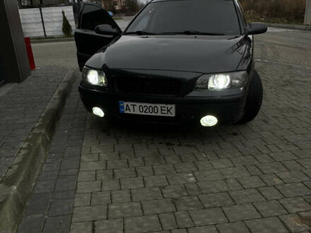 Серый Вольво С60, объемом двигателя 2.4 л и пробегом 328 тыс. км за 4999 $, фото 1 на Automoto.ua