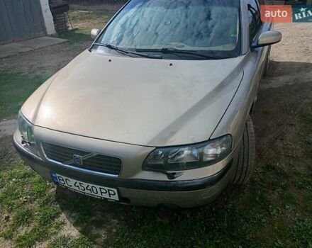 Сірий Вольво С60, об'ємом двигуна 2.4 л та пробігом 323 тис. км за 4500 $, фото 1 на Automoto.ua