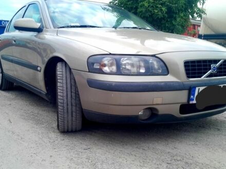 Вольво С60 2003 в Житомире на Automoto.ua Серый Вольво С60, объемом двигателя 2 л и пробегом 300 тыс. км за 2150 $, фото 1 на Automoto.ua