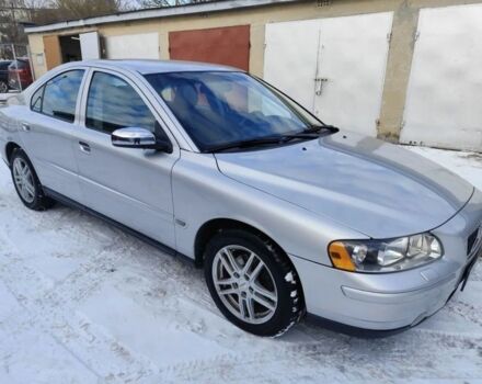 Серый Вольво С60, объемом двигателя 0 л и пробегом 276 тыс. км за 2100 $, фото 1 на Automoto.ua