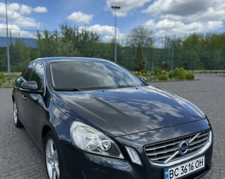 Серый Вольво С60, объемом двигателя 1.98 л и пробегом 218 тыс. км за 11200 $, фото 1 на Automoto.ua