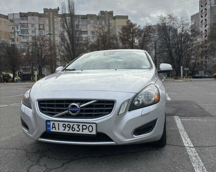 Сірий Вольво С60, об'ємом двигуна 2.52 л та пробігом 230 тис. км за 9800 $, фото 1 на Automoto.ua