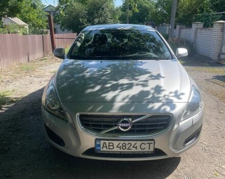 Сірий Вольво С60, об'ємом двигуна 1.56 л та пробігом 435 тис. км за 10500 $, фото 1 на Automoto.ua