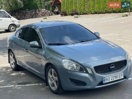 Сірий Вольво С60, об'ємом двигуна 2.4 л та пробігом 289 тис. км за 7499 $, фото 1 на Automoto.ua