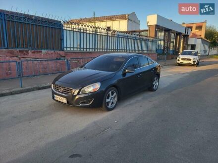 Серый Вольво С60, объемом двигателя 2.52 л и пробегом 150 тыс. км за 9500 $, фото 1 на Automoto.ua