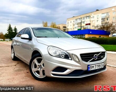 Серый Вольво С60, объемом двигателя 2.5 л и пробегом 170 тыс. км за 10000 $, фото 1 на Automoto.ua
