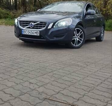 Серый Вольво С60, объемом двигателя 1.98 л и пробегом 190 тыс. км за 11950 $, фото 1 на Automoto.ua