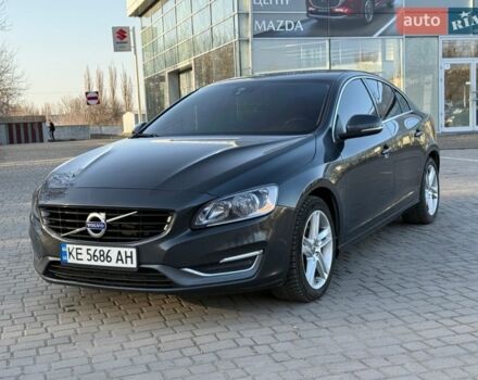 Серый Вольво С60, объемом двигателя 2 л и пробегом 246 тыс. км за 13000 $, фото 1 на Automoto.ua