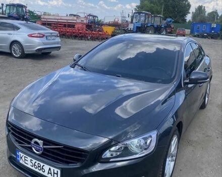Серый Вольво С60, объемом двигателя 2 л и пробегом 247 тыс. км за 11855 $, фото 1 на Automoto.ua