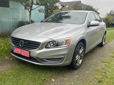 Серый Вольво С60, объемом двигателя 2.5 л и пробегом 285 тыс. км за 8950 $, фото 1 на Automoto.ua