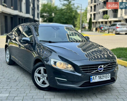 Серый Вольво С60, объемом двигателя 1.56 л и пробегом 264 тыс. км за 14800 $, фото 1 на Automoto.ua