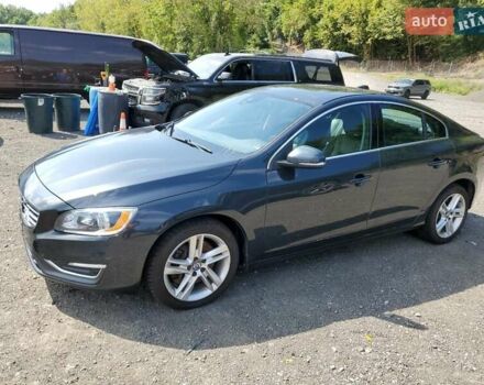 Серый Вольво С60, объемом двигателя 2.52 л и пробегом 157 тыс. км за 1400 $, фото 1 на Automoto.ua