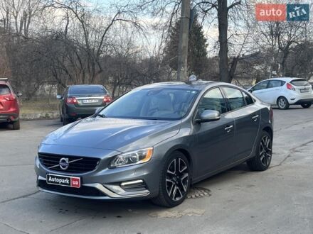 Серый Вольво С60, объемом двигателя 2 л и пробегом 199 тыс. км за 12990 $, фото 1 на Automoto.ua