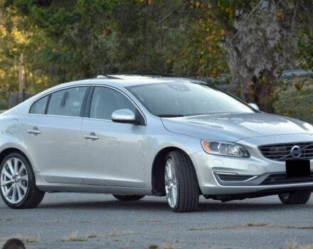 Серый Вольво С60, объемом двигателя 2 л и пробегом 110 тыс. км за 2450 $, фото 1 на Automoto.ua