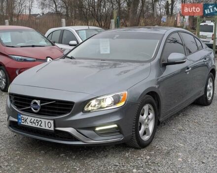 Серый Вольво С60, объемом двигателя 1.97 л и пробегом 119 тыс. км за 11990 $, фото 1 на Automoto.ua