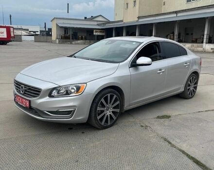 Серый Вольво С60, объемом двигателя 2 л и пробегом 166 тыс. км за 9999 $, фото 1 на Automoto.ua