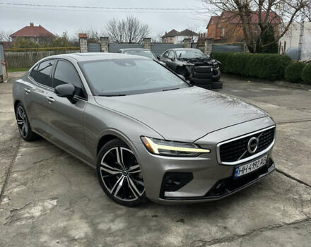 Серый Вольво С60, объемом двигателя 1.97 л и пробегом 208 тыс. км за 19800 $, фото 1 на Automoto.ua